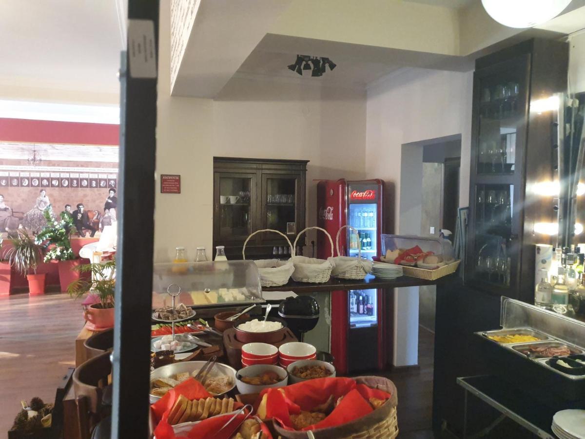 קאלאבאקה Theatro Hotel Odysseon מראה חיצוני תמונה