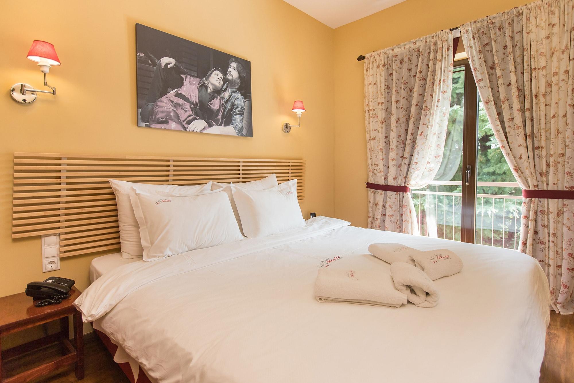 קאלאבאקה Theatro Hotel Odysseon מראה חיצוני תמונה