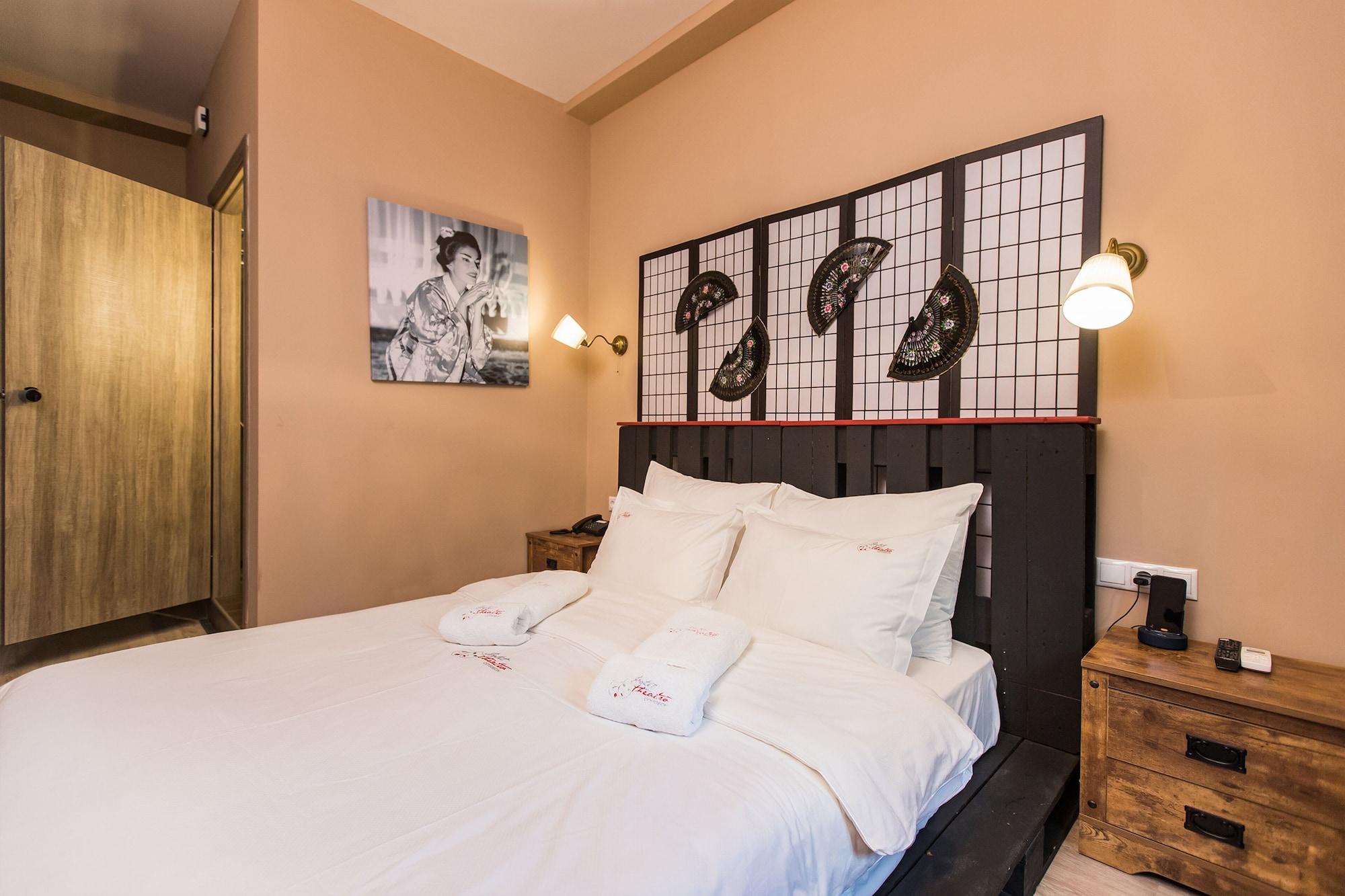 קאלאבאקה Theatro Hotel Odysseon מראה חיצוני תמונה