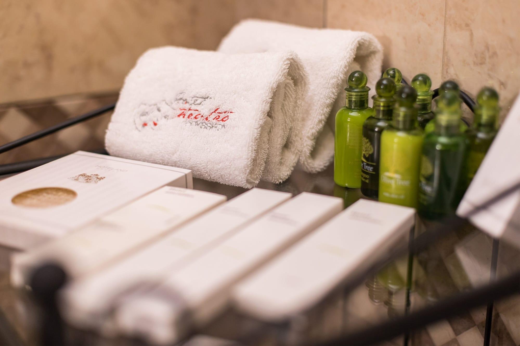 קאלאבאקה Theatro Hotel Odysseon מראה חיצוני תמונה