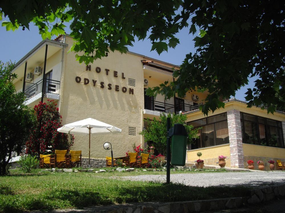 קאלאבאקה Theatro Hotel Odysseon מראה חיצוני תמונה