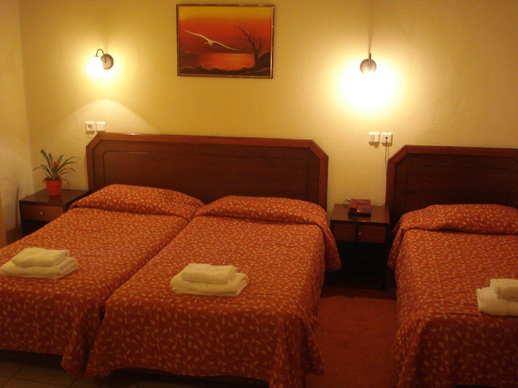 קאלאבאקה Theatro Hotel Odysseon מראה חיצוני תמונה