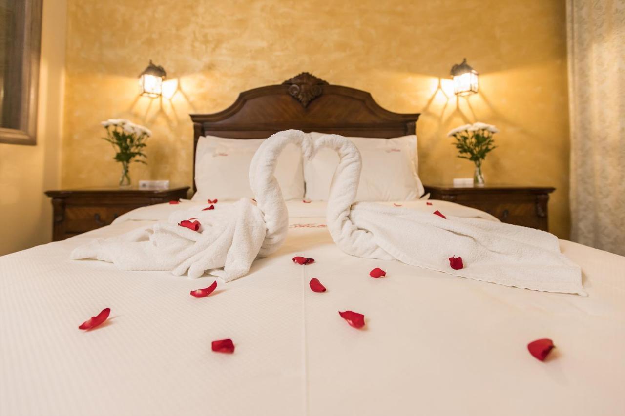 קאלאבאקה Theatro Hotel Odysseon מראה חיצוני תמונה